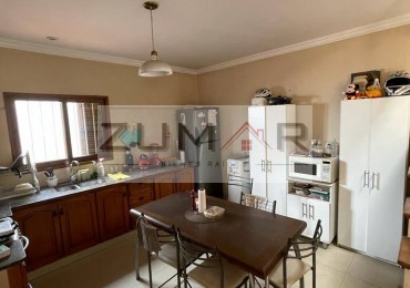 HERMOSO DUPLEX EN ALQUILER EN TRES CERRITOS